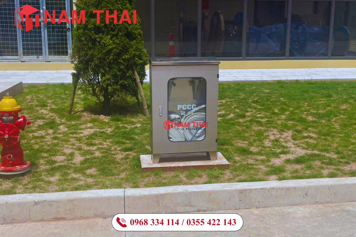 Vị trí lắp đặt tủ chữa cháy ngoài nhà tại khu vực ngoài trời